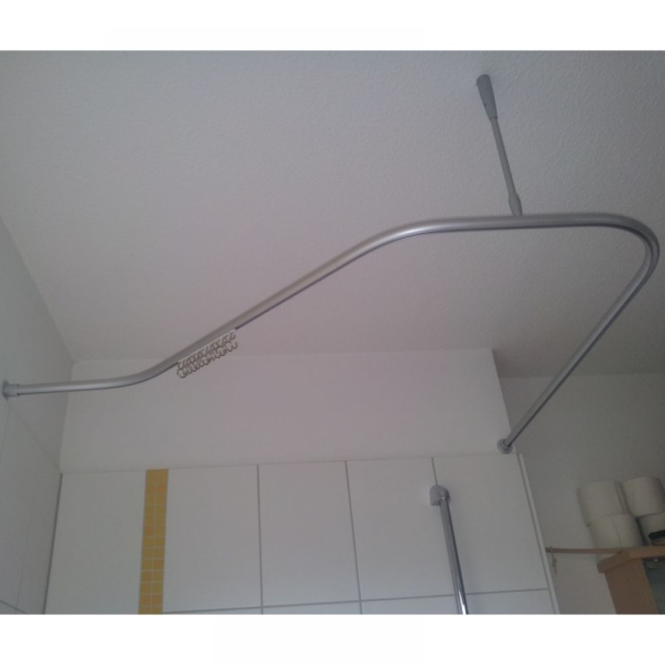 Duschvorhangstange in Sonderform