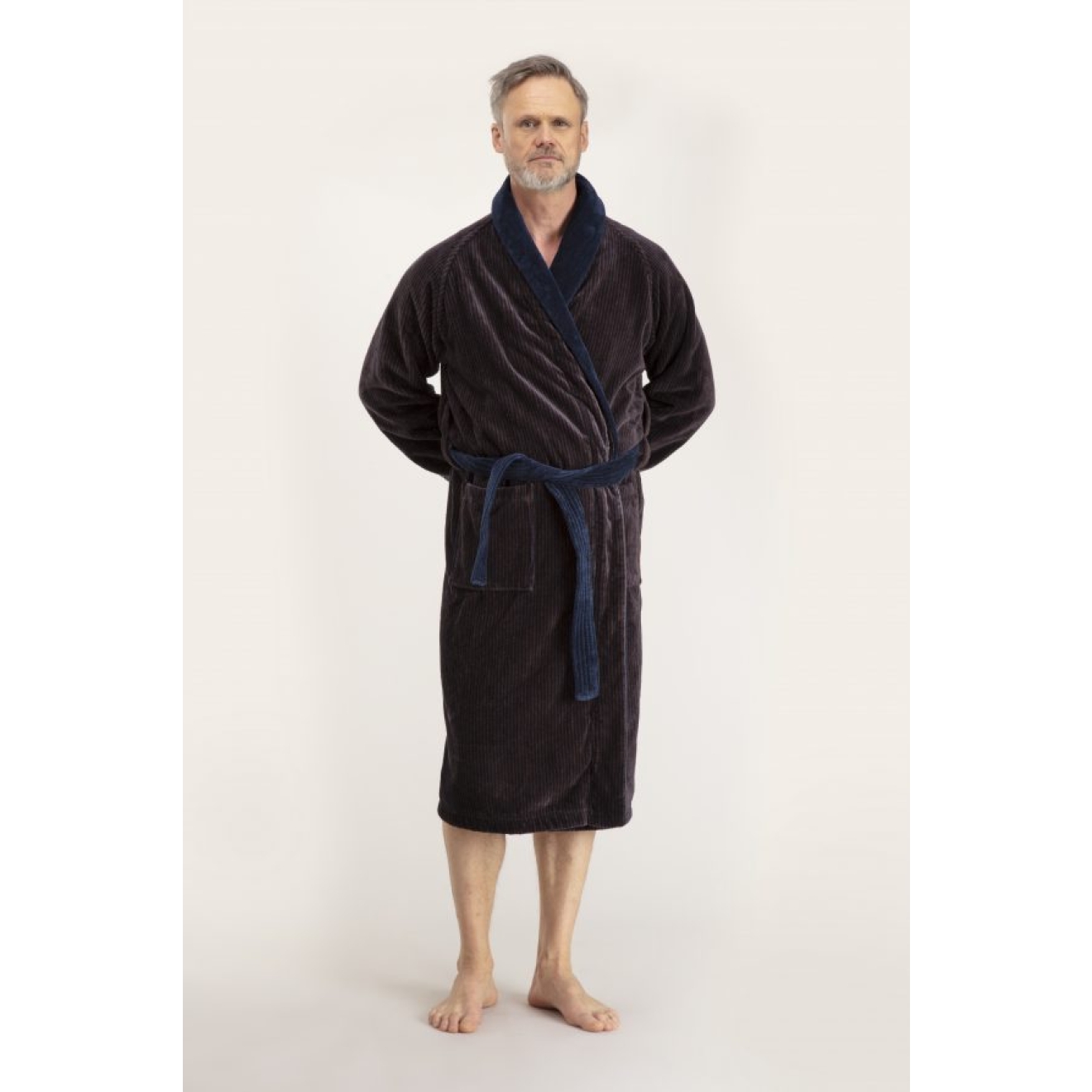 Bademantel Winston für Herren von Pellevävare Velour Blue Brown