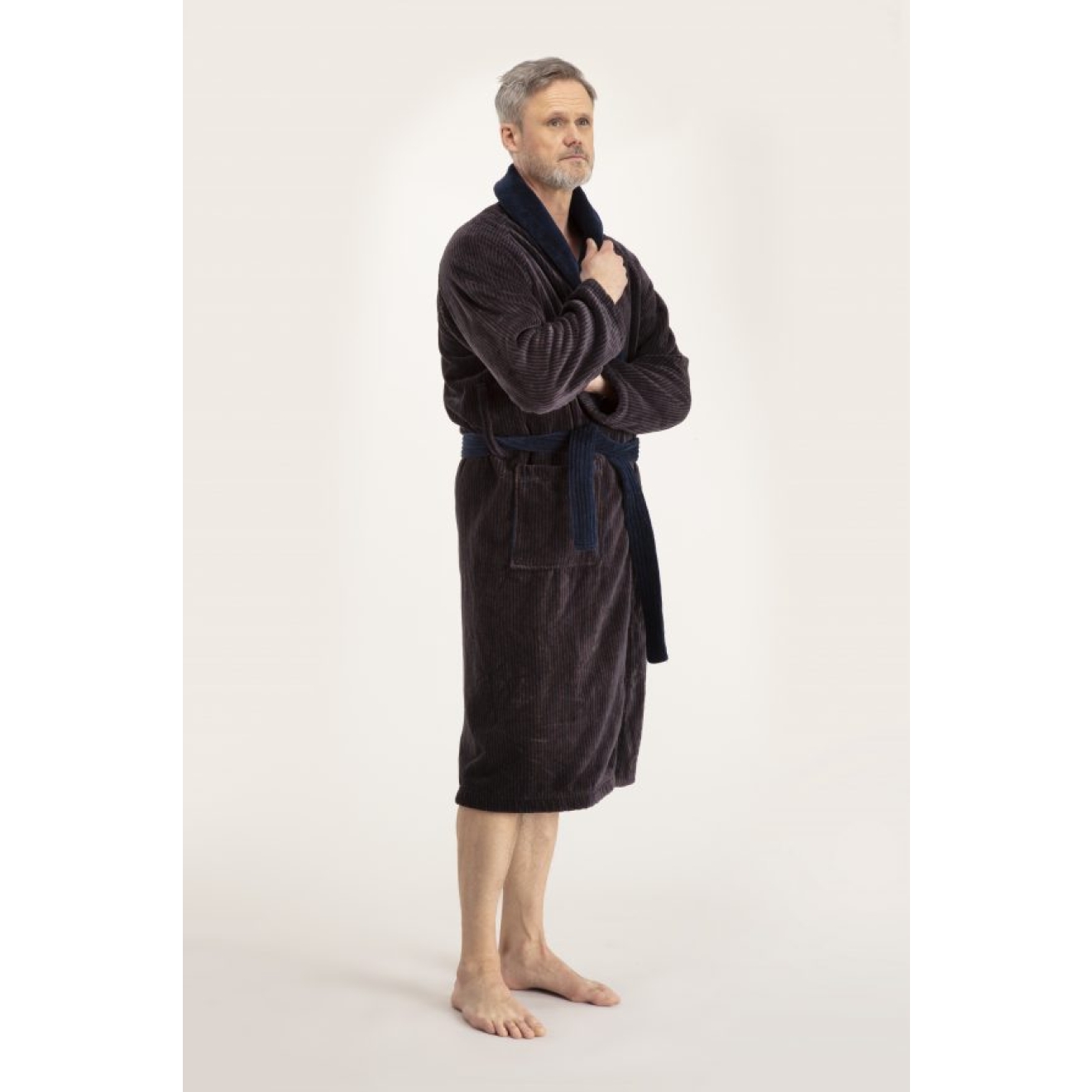 Bademantel Winston für Herren von Pellevävare Velour Blue Brown