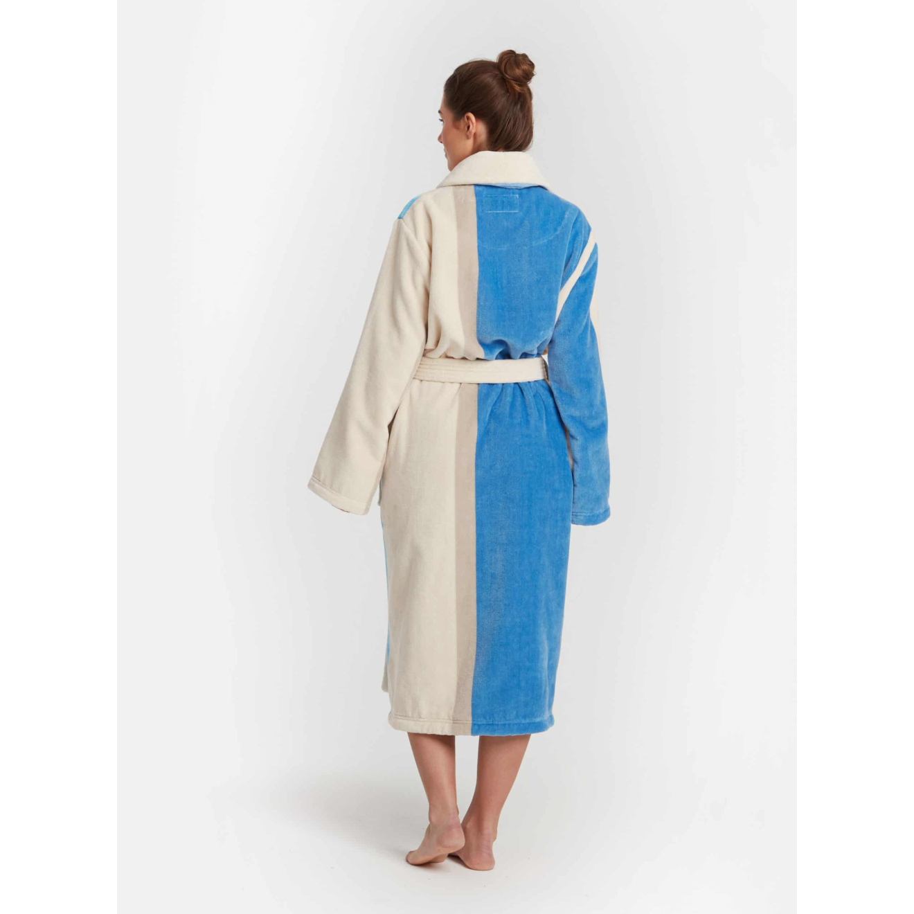 Bademantel Damen Viken von Pelle Vävare in blau weiss