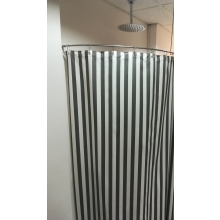 Schwerer Textil Duschvorhang Sunset Stripes aus 100% Polypropylen in grau gestreift Maßanfertigung schwer entflammbar