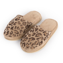 Velour Pantoffeln im Leomuster
